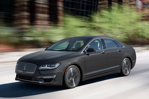 Lincoln geeft MKZ nieuw front