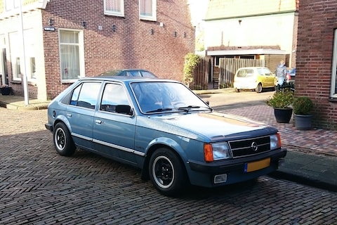 In het wild: Opel Kadett D (1981)