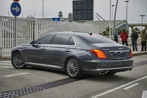 Genesis G90 zonder camouflage