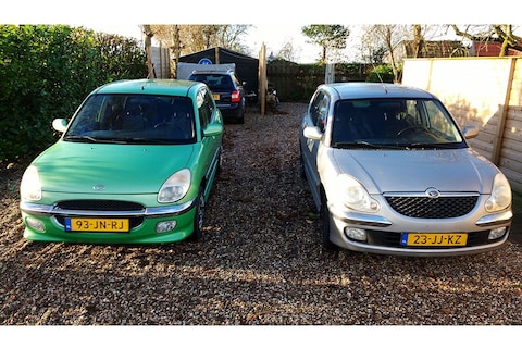 Facelift Friday: Daihatsu Sirion
