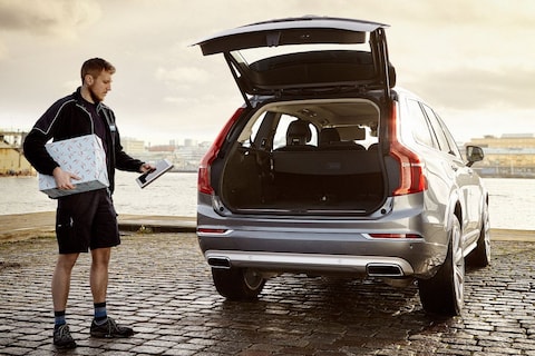 Volvo presenteert In-car Delivery