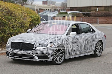 Lincoln Continental spyshots