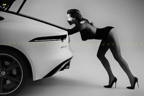 Win de Jaguar F-Type - Victoria Koblenko kalender!