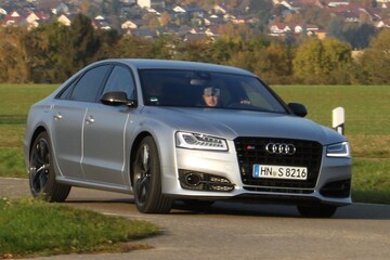 Audi S8 Plus
