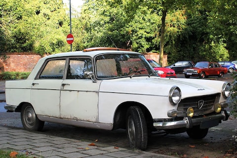 In het wild: Peugeot 404 D (1973)