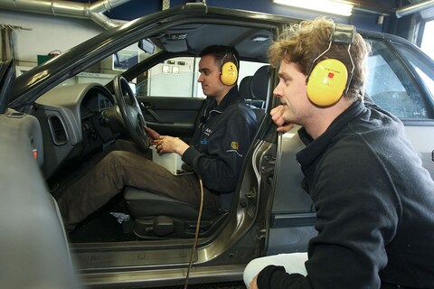 Barrelbrigade op de rollenbank - Subaru Legacy