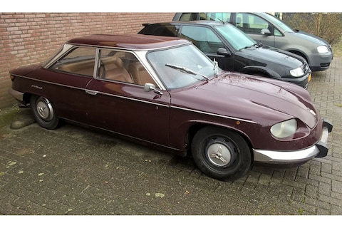 In het wild: Panhard 24 BT (1971)