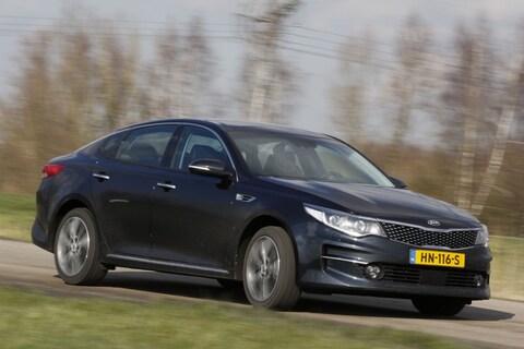 Kia Optima 1.7 CRDi DCT7 First Edition (2016)
