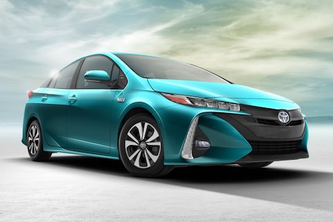 Toyota Prius Plug-in Hybrid gepresenteerd