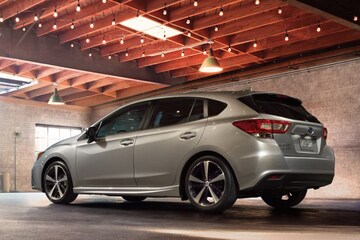 Subaru Impreza sedan en hatchback