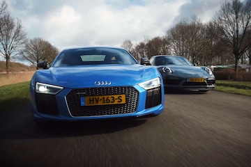 Audi R8 V10 Plus vs Porsche 911 Turbo S