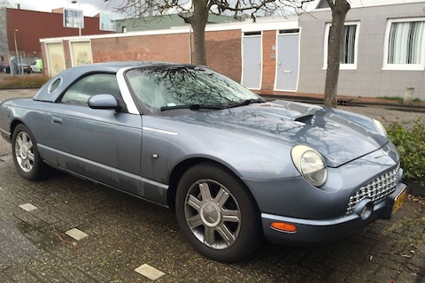 In het wild: Ford Thunderbird (2002)