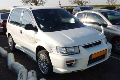 In het wild: Mitsubishi RVR Hyper Sports Gear R
