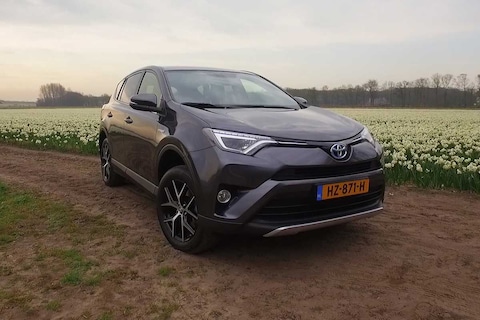 Toyota RAV4 2.5 Hybrid 2WD (2016) - Test