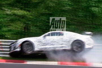 Chevrolet Camaro Z/28 Crash