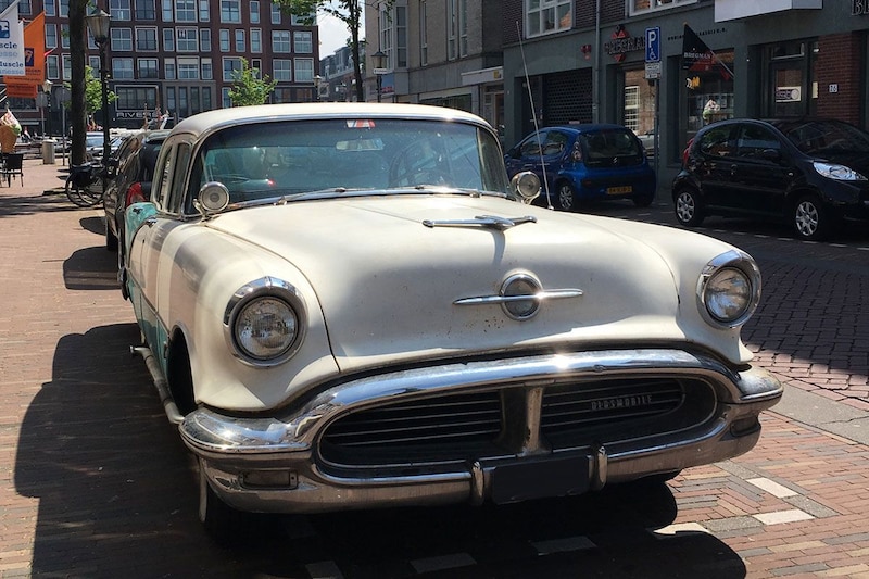 Oldsmobile Super 88 (1956)