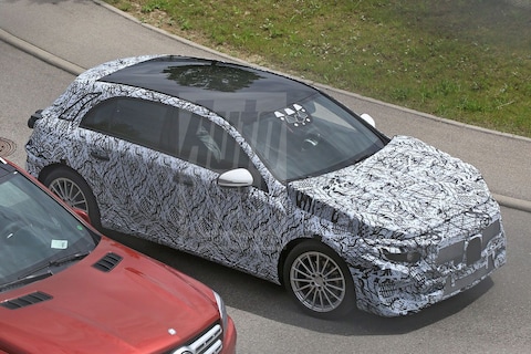 Nieuwe A-klasse van Mercedes laat zich al zien