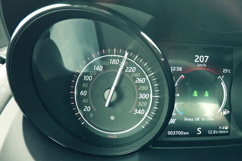 Jaguar F-Type SVR 0-200 Km/h