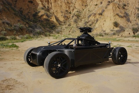 Automobiele kameleon:  The Blackbird.