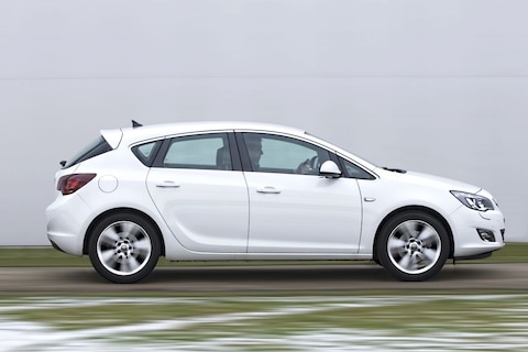 Opel Astra J - 2010 - 83.000 km