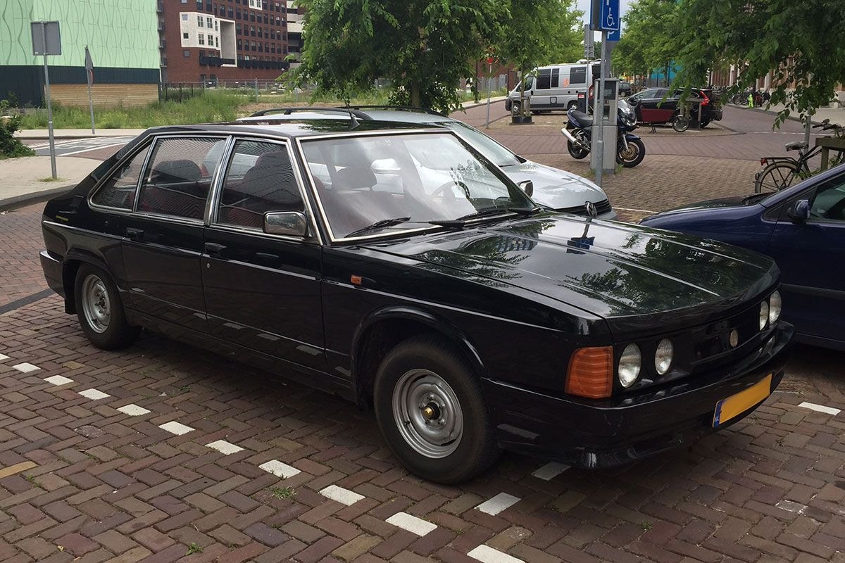 Tatra 613