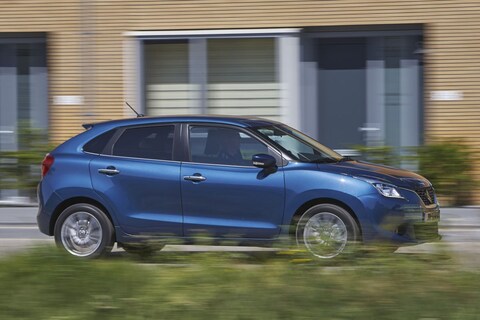 Suzuki Baleno 1.0 Boosterjet High Executive (2016) - Test