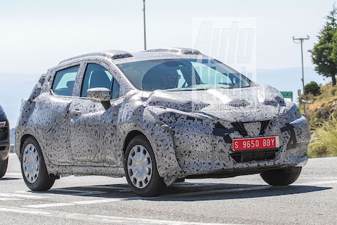 Nieuwe Nissan Micra verkleed naar buiten