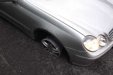 Duitser zonder voorband op snelweg 
