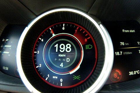 Aston Martin DB11 - 0-198 Km/h