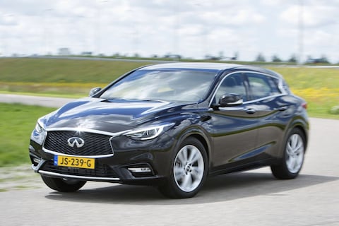 Test: Infiniti Q30 1.6 TCT Premium (2016)