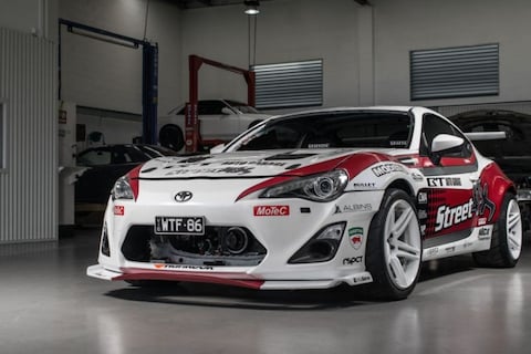 Video: Street FX lepelt GT-R-blok in Toyota GT86