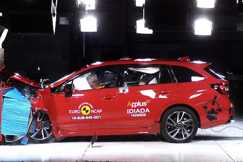 Vijf NCAP-sterren Renault Scénic en Subaru Levorg