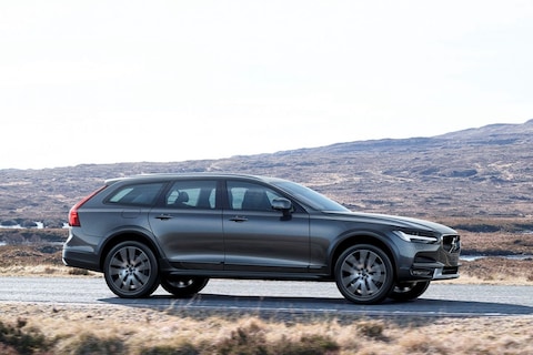 Gelekt: Volvo V90 Cross Country