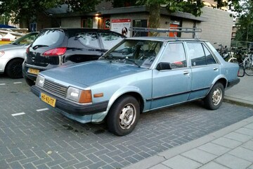 In het wild: Mazda 323