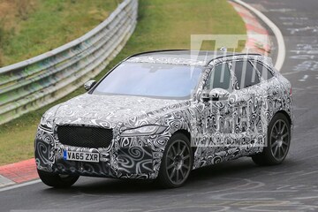 Spyshots Jaguar F-Pace SVR