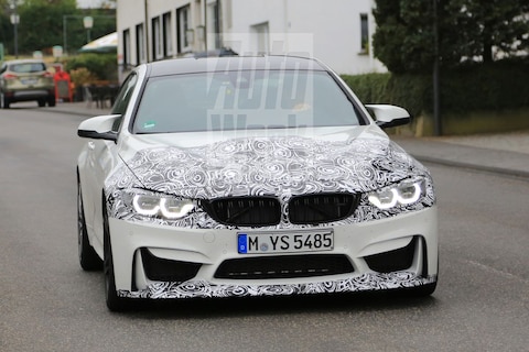 Bijgepunte BMW M4 op pad
