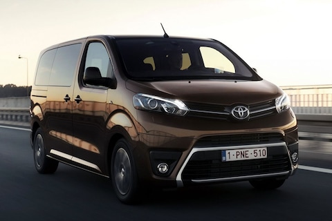 Toyota voegt automaatversie toe bij Proace