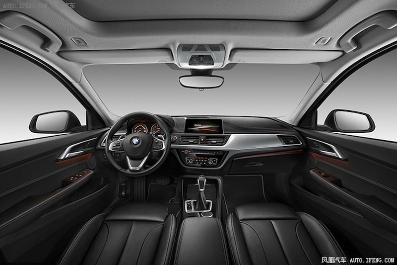 BMW 1-serie sedan dashboard