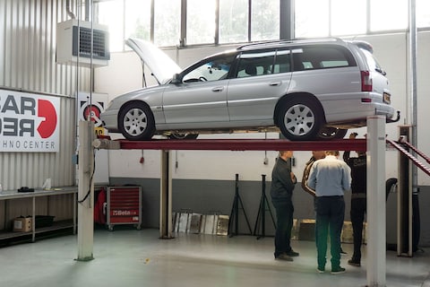 Opel Omega 2.2 (2002) - 636.565 km - Klokje Rond