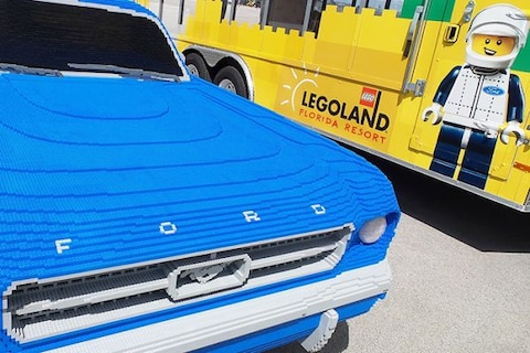 LEGO replica van de 1964 Ford Mustang