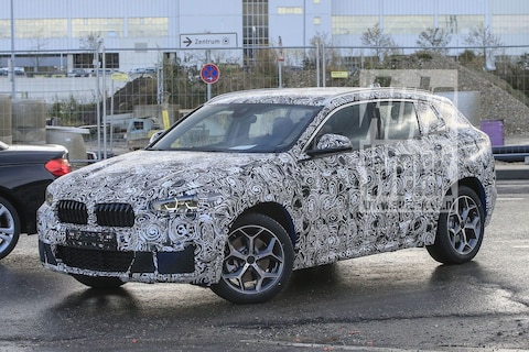 Gesnapt: BMW X2 werpt camouflage van zich af