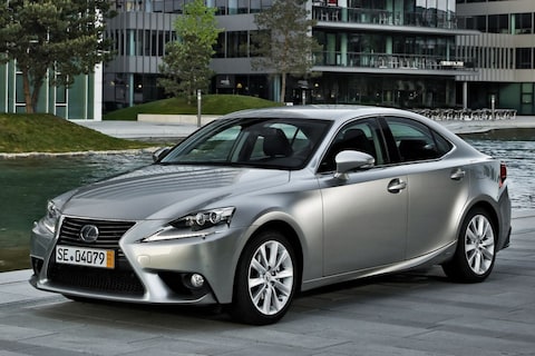 Lexus IS 300h Business Line