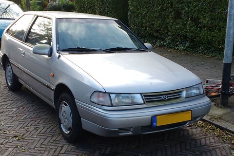 In het wild: Hyundai Pony (1994)