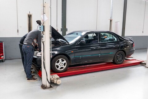 Toyota Carina E 1.6i - 1995 / 823.798 km - Klokje Rond