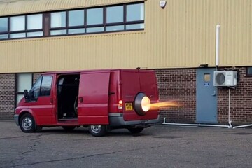 Ford Transit straalmotor naverbrander