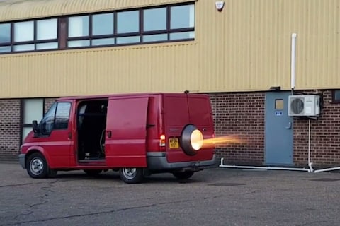 Ford Transit met straalmotor