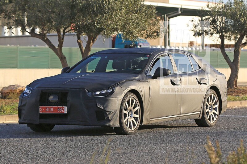Lexus LS spyshots