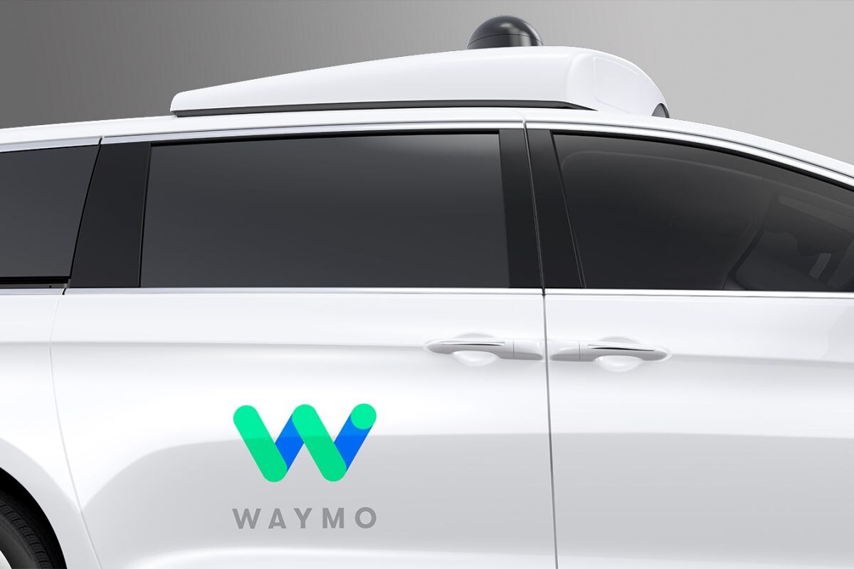 Chrysler Pacifica Waymo