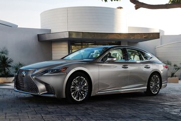 Lexus LS