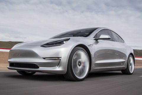 Lelystad doet gooi naar 'gigafabriek' Tesla 